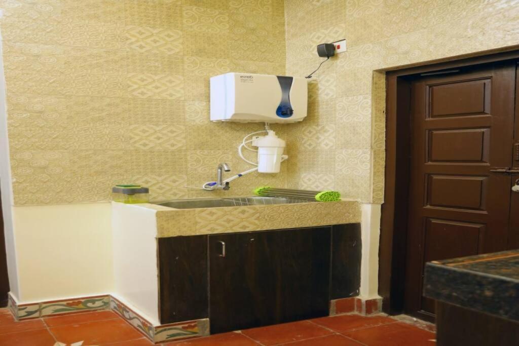 Heritage Home With 3 Bed/3 Bath With Kitchen In A Residential Neighborhood. Maduraj Zewnętrze zdjęcie
